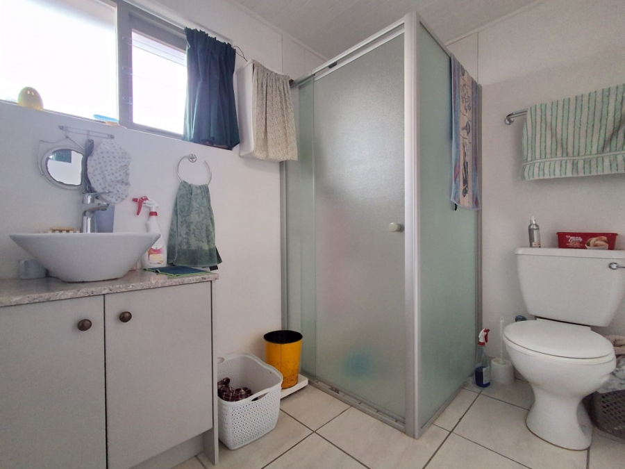 6 Bedroom Property for Sale in Stilbaai Wes Western Cape